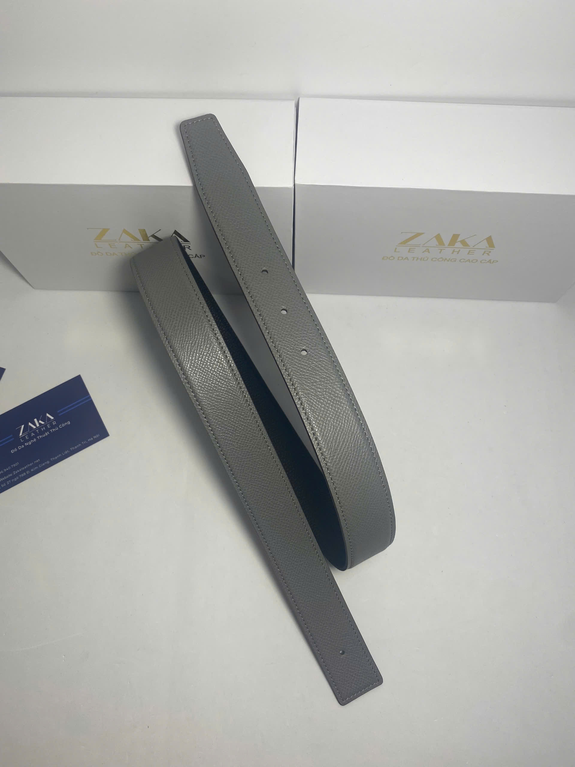 z5809766696082_478e4d046087994afbbe80c8dcdfc7da Những đường vân độc đáo tạo nên vẻ chắc chắn và cuốn hút cho sản phẩm