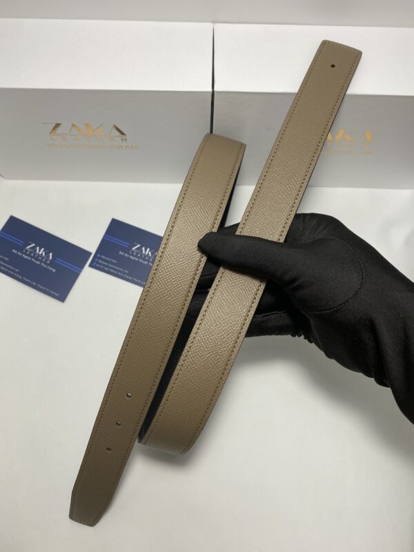 Những đường vân độc đáo tạo nên vẻ chắc chắn và cuốn hút cho sản phẩm